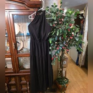 Pretty GARDEN Elegant Black Halter Dress (M)
